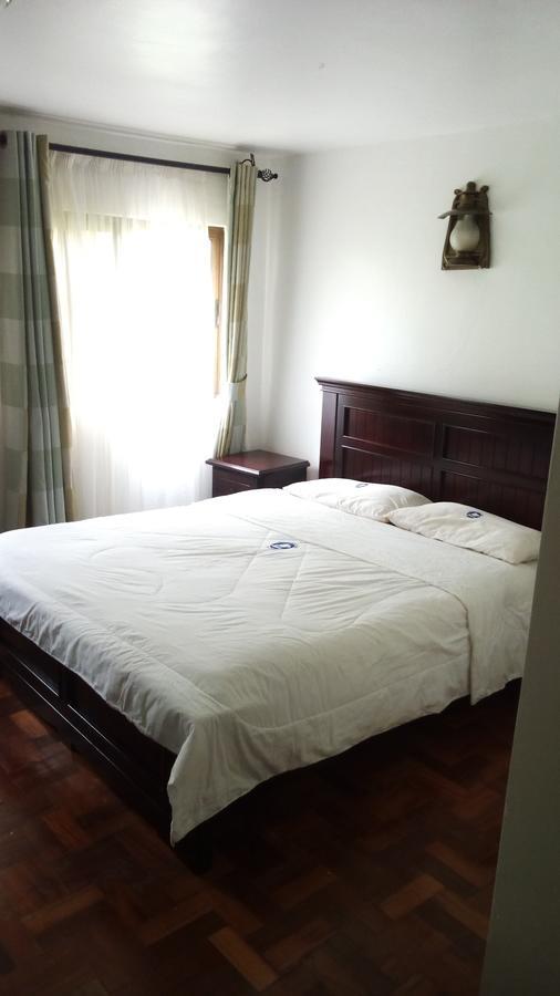 White Horse Inn Kabale エクステリア 写真