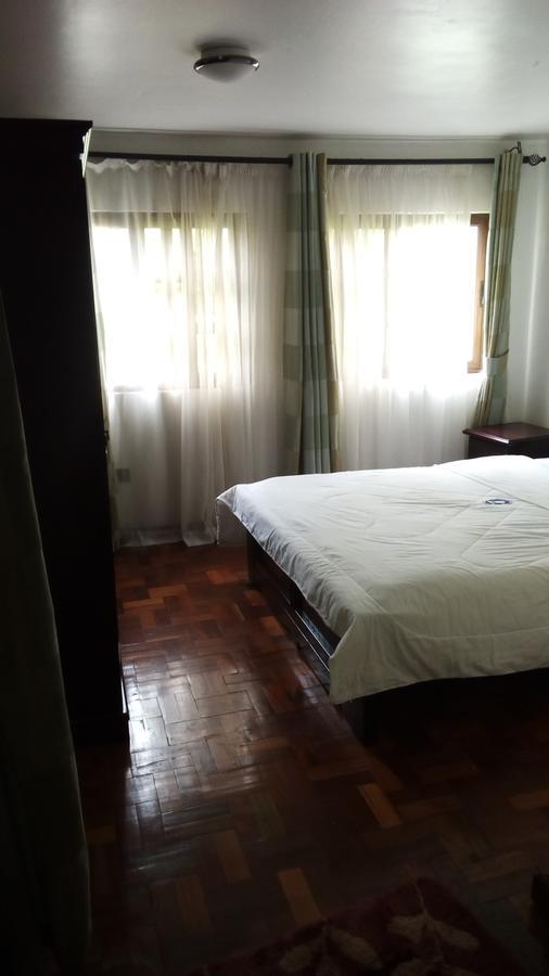 White Horse Inn Kabale エクステリア 写真
